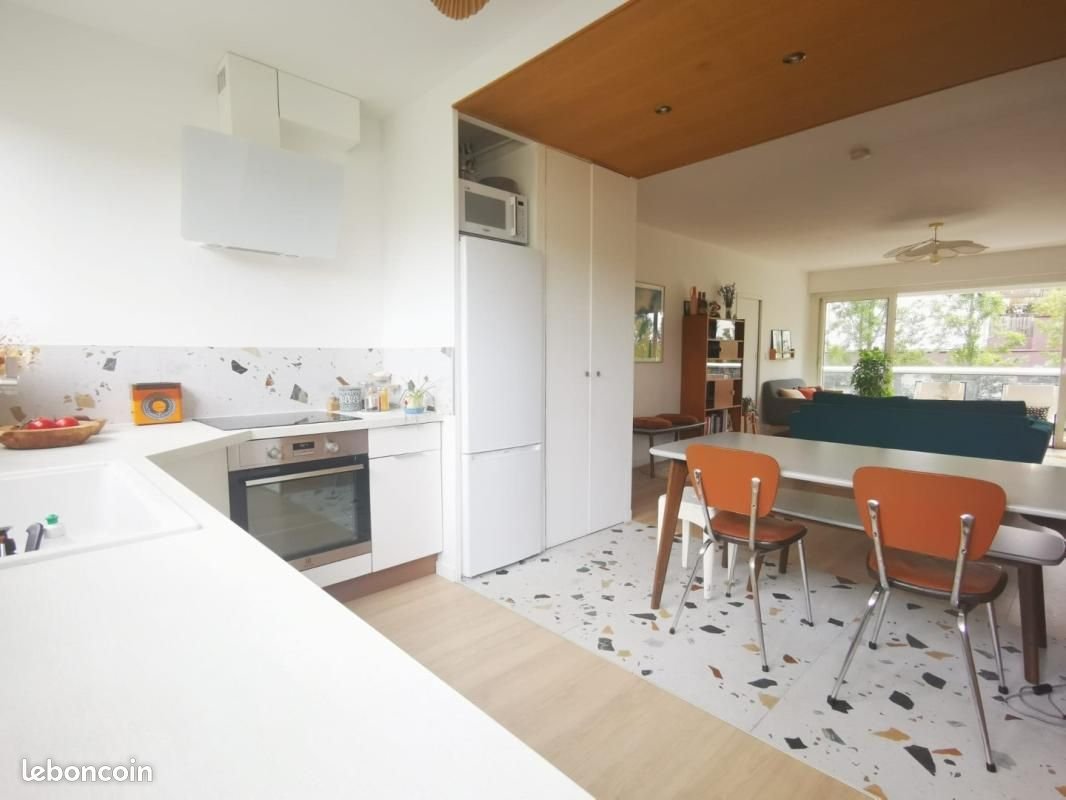Appartement à louer, 82m², Bordeaux