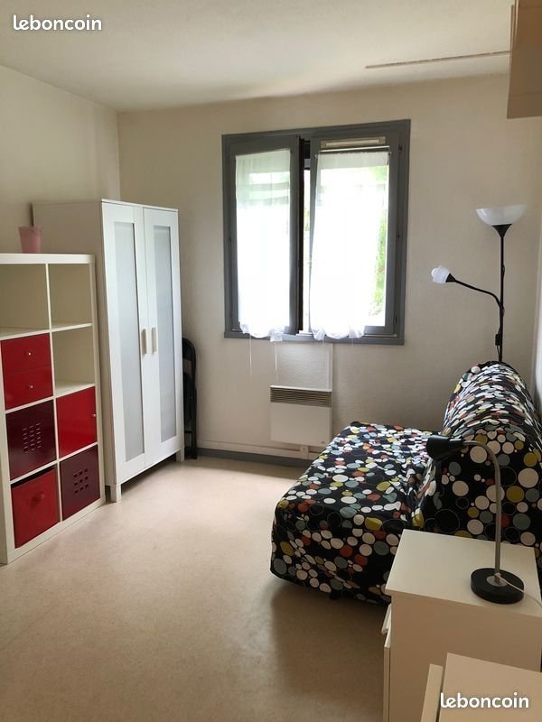 Appartement à louer, 15m², Saint-Genis-Laval