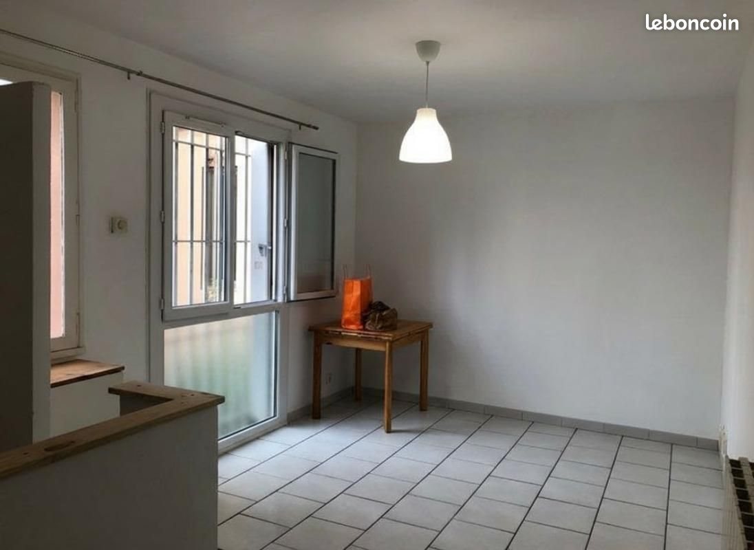 Appartement à louer, 29m², Aubagne