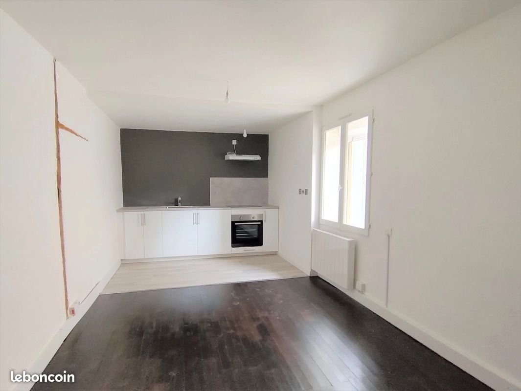 Appartement à louer, 55m², Réalmont