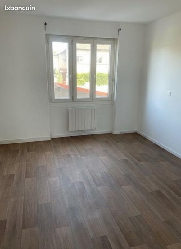 Appartement à louer, 70m², Ternay