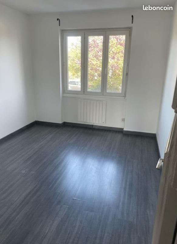 Appartement à louer, 70m², Ternay