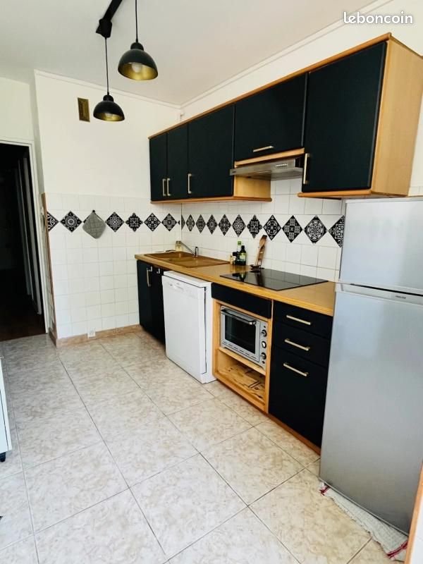 Appartement à louer, 59m², Marseille 8ème