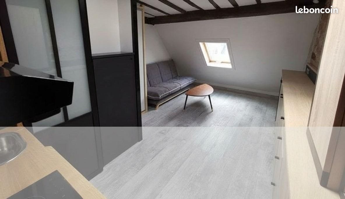 Appartement à louer, 16m², Paris 18ème