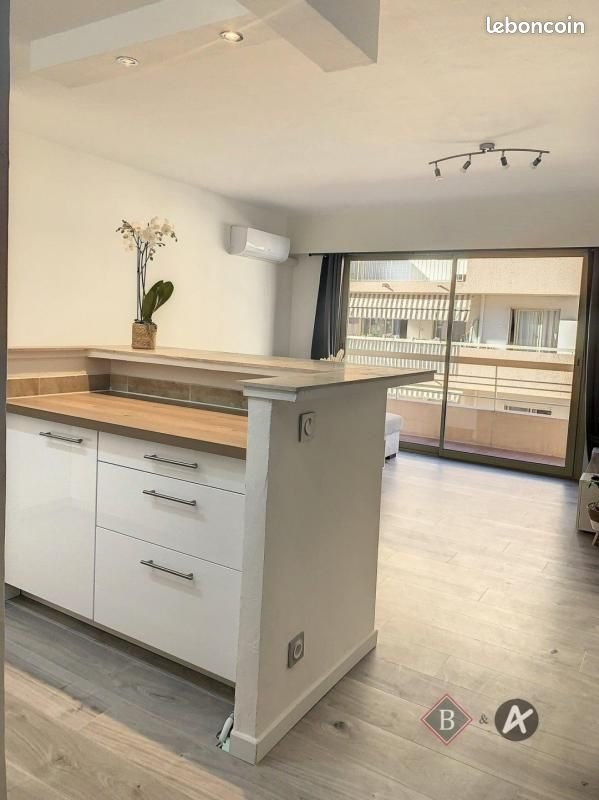 Appartement à louer, 38m², Antibes