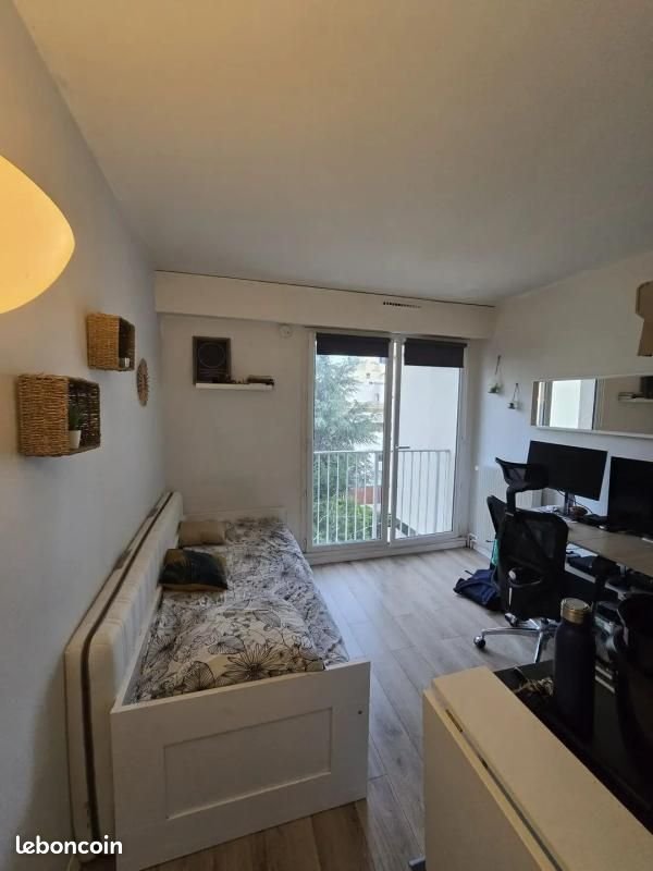 Appartement à louer, 16m², Courbevoie