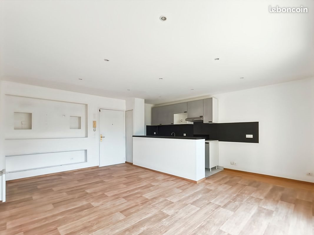 Appartement à louer, 56m², Massy