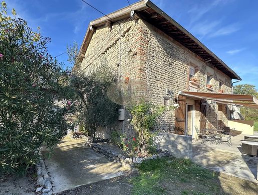 Maison 6 pièces 190 m² · à Maubourguet · 190 m² · 220 000 €