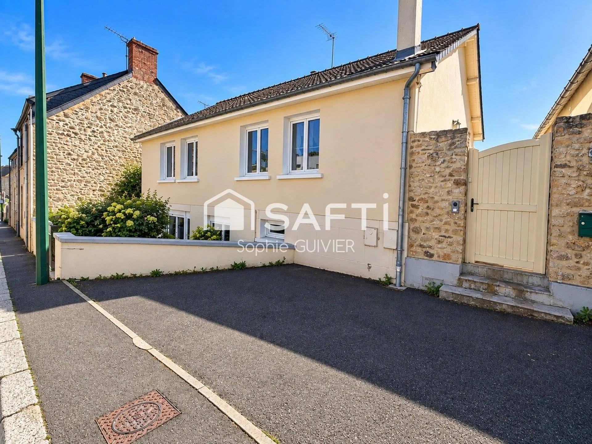 Maison à vendre, 135m², Montsûrs