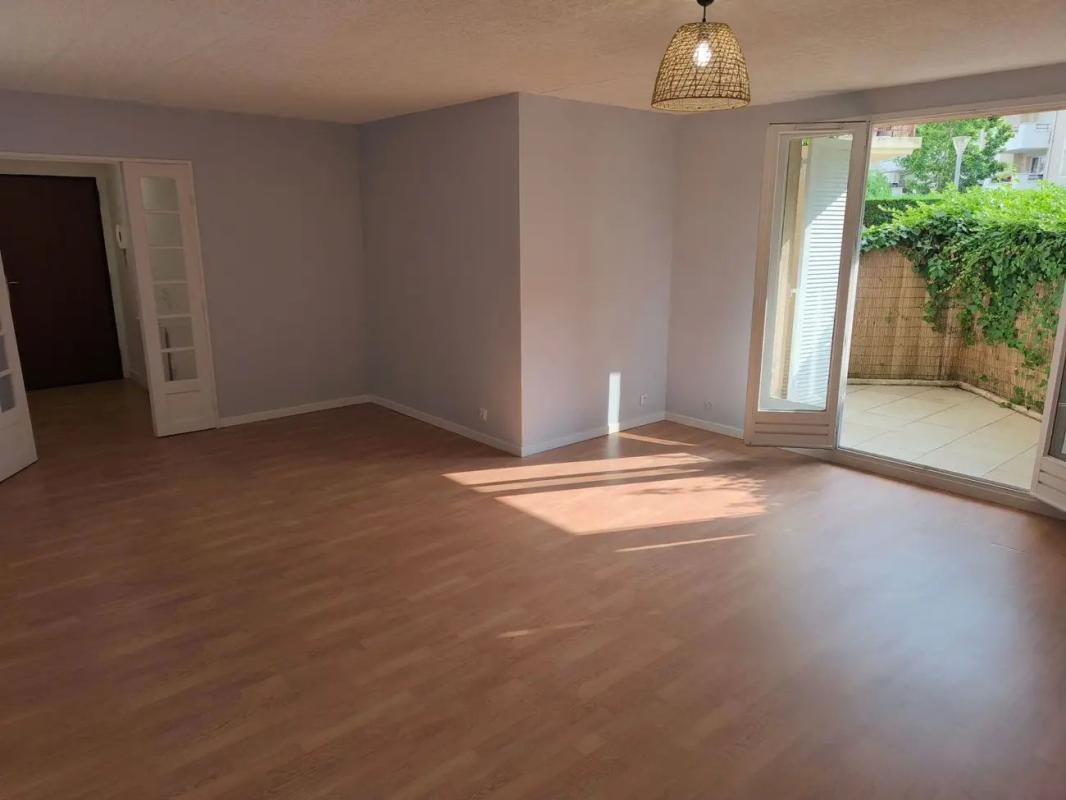 Appartement à louer, 75m², Mantes-la-Jolie