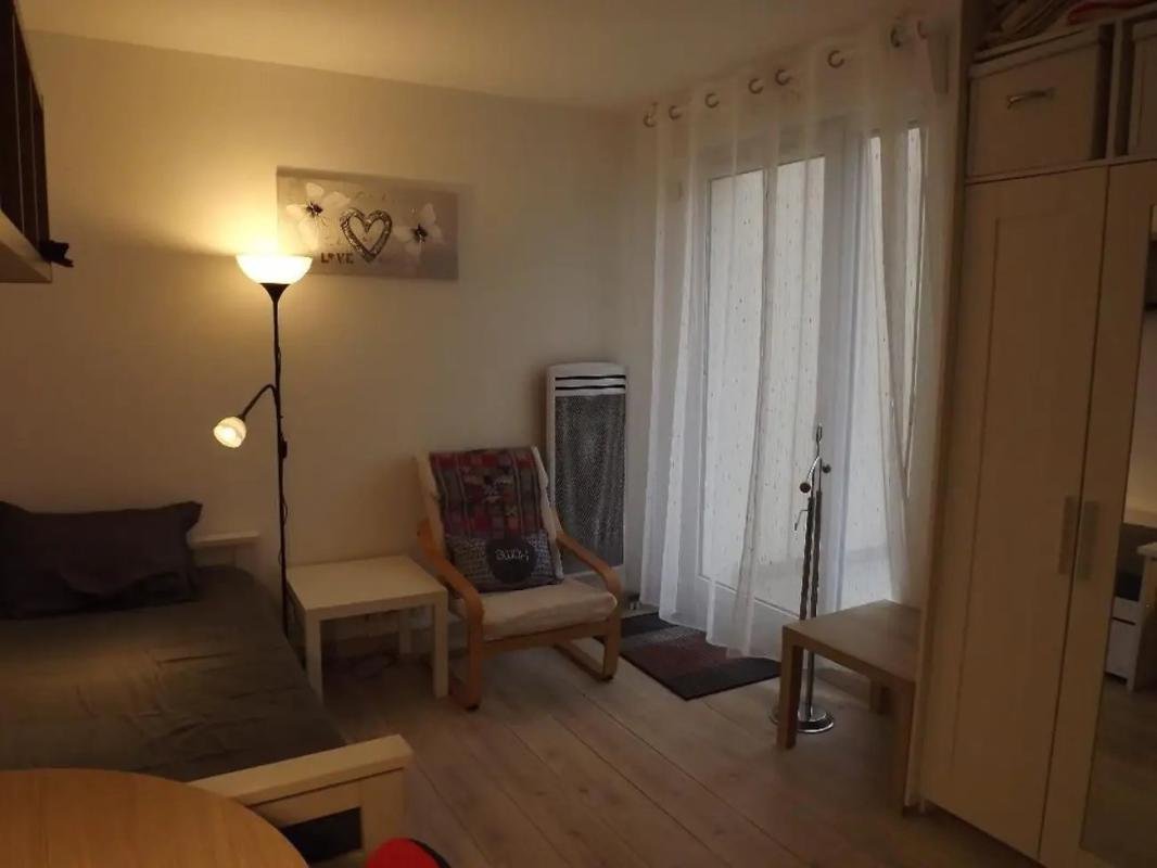 Appartement à louer, 20m², Montigny-le-Bretonneux
