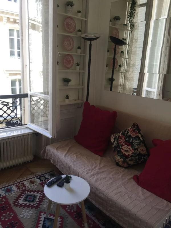 Appartement à louer, 15m², Paris 8ème