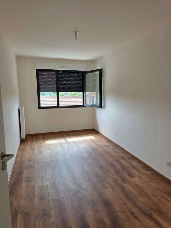 Appartement à louer, 77m², Melun