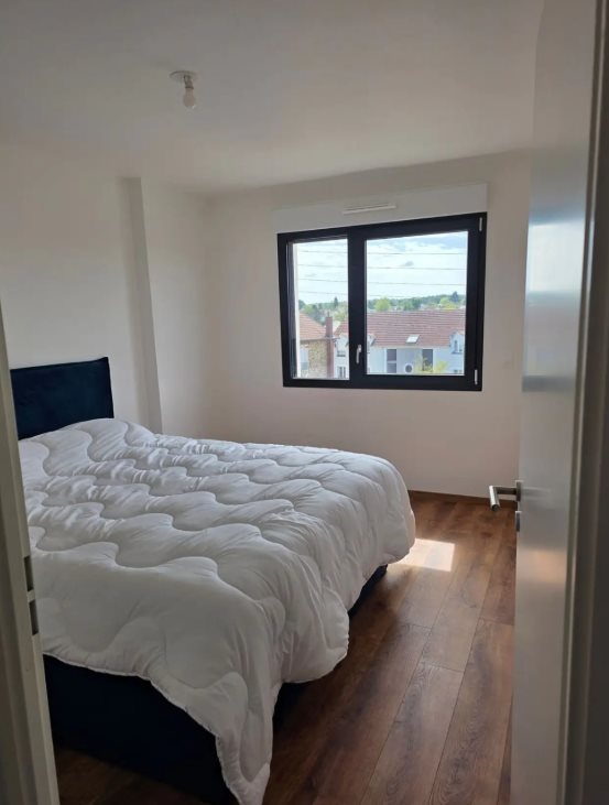 Appartement à louer, 77m², Melun