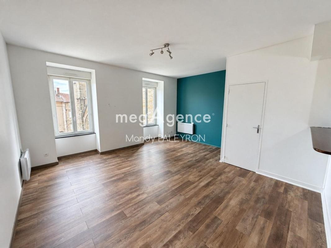 Appartement à louer, 58m², Lagnieu
