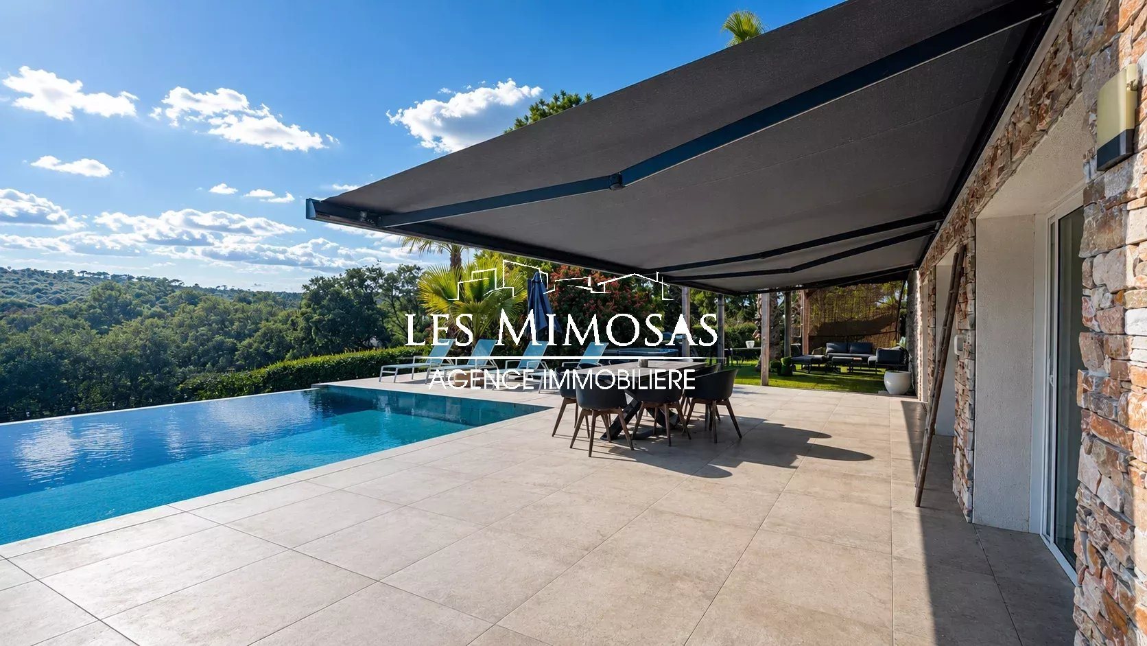 Maison à vendre, 400m², Roquebrune-sur-Argens
