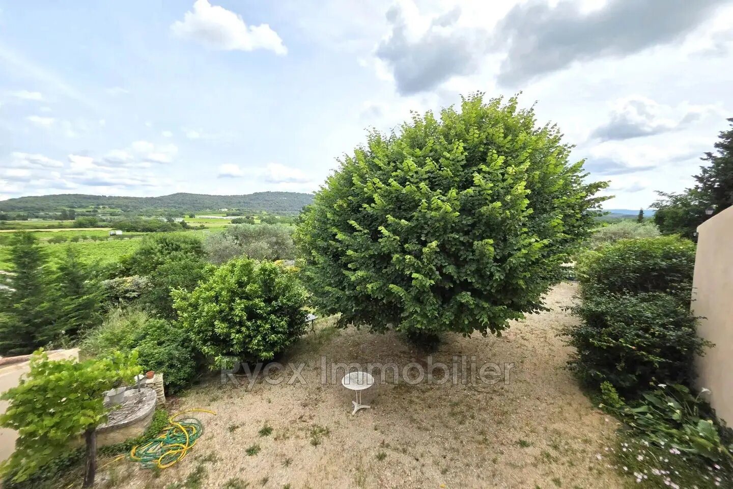 Maison à vendre, 98m², Saint-Saturnin-lès-Apt