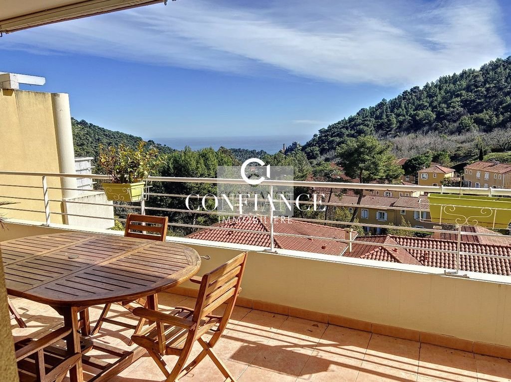 Appartement à louer, 85m², Èze