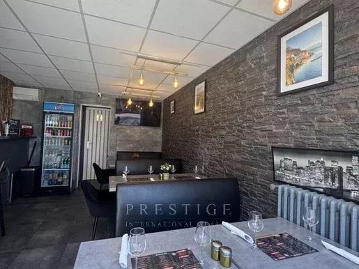 Local commercial 39 m² · à Juan-les-Pins · 39 m² · 72 000 €
