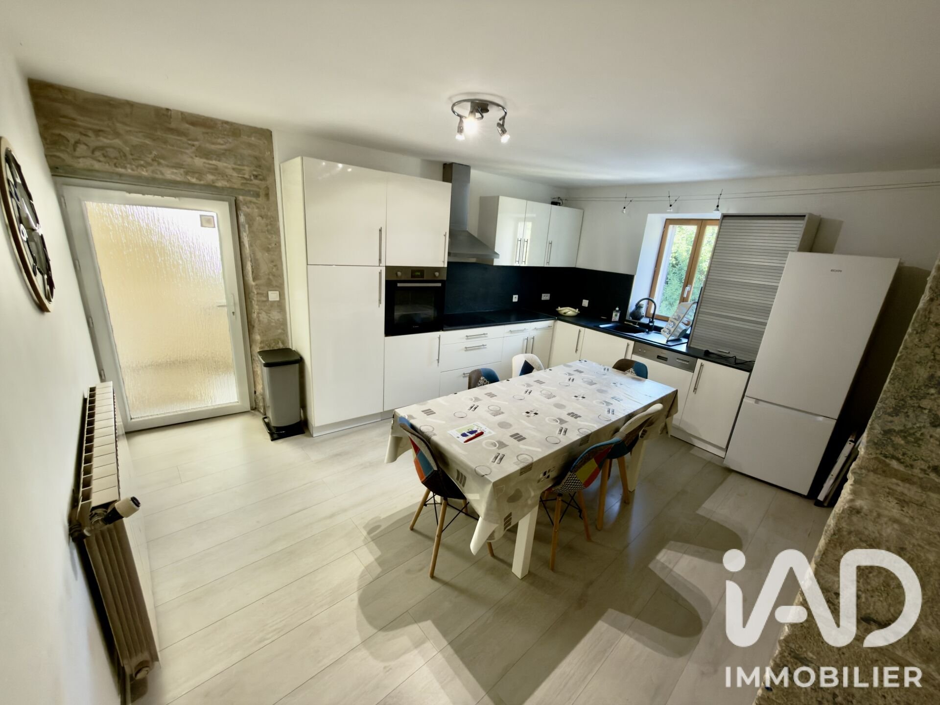 Maison à vendre, 66m², Barjac