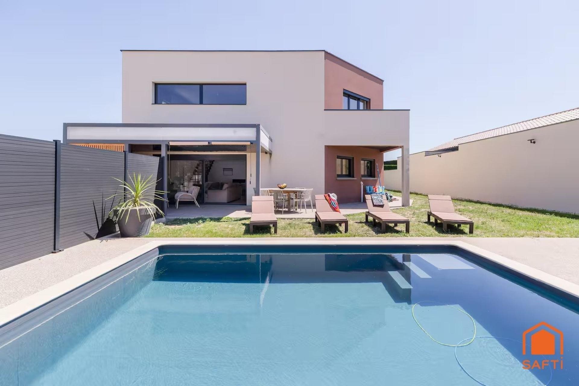 Maison à vendre, 222m², Beauvoir-de-Marc