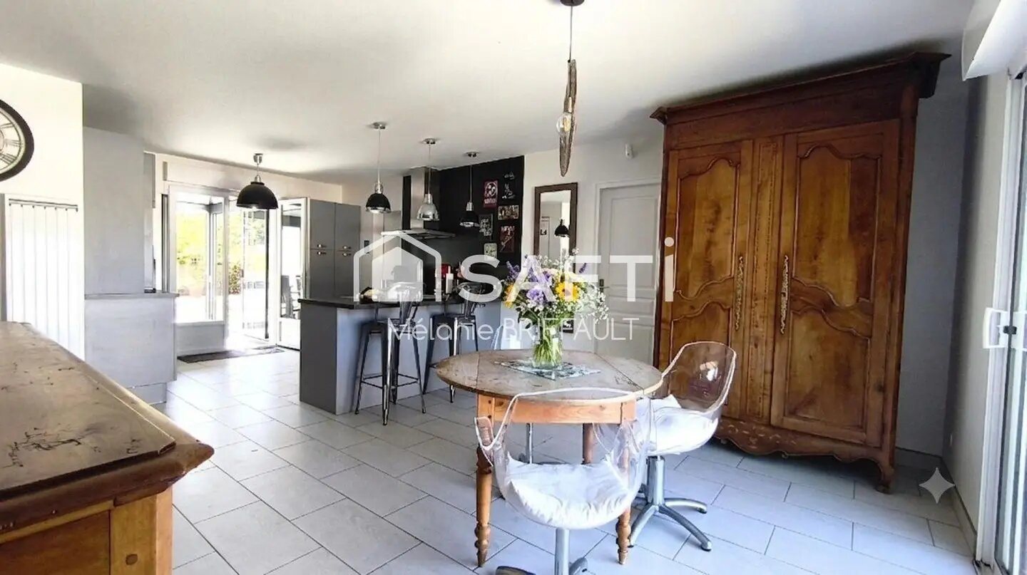 Maison à vendre, 151m², Saint-Mathurin