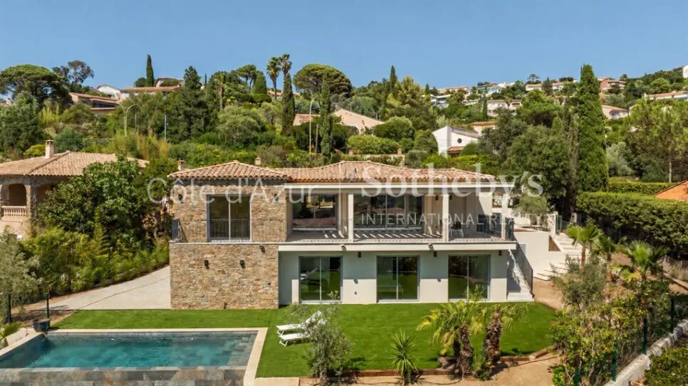 Maison à vendre, 180m², Roquebrune-sur-Argens