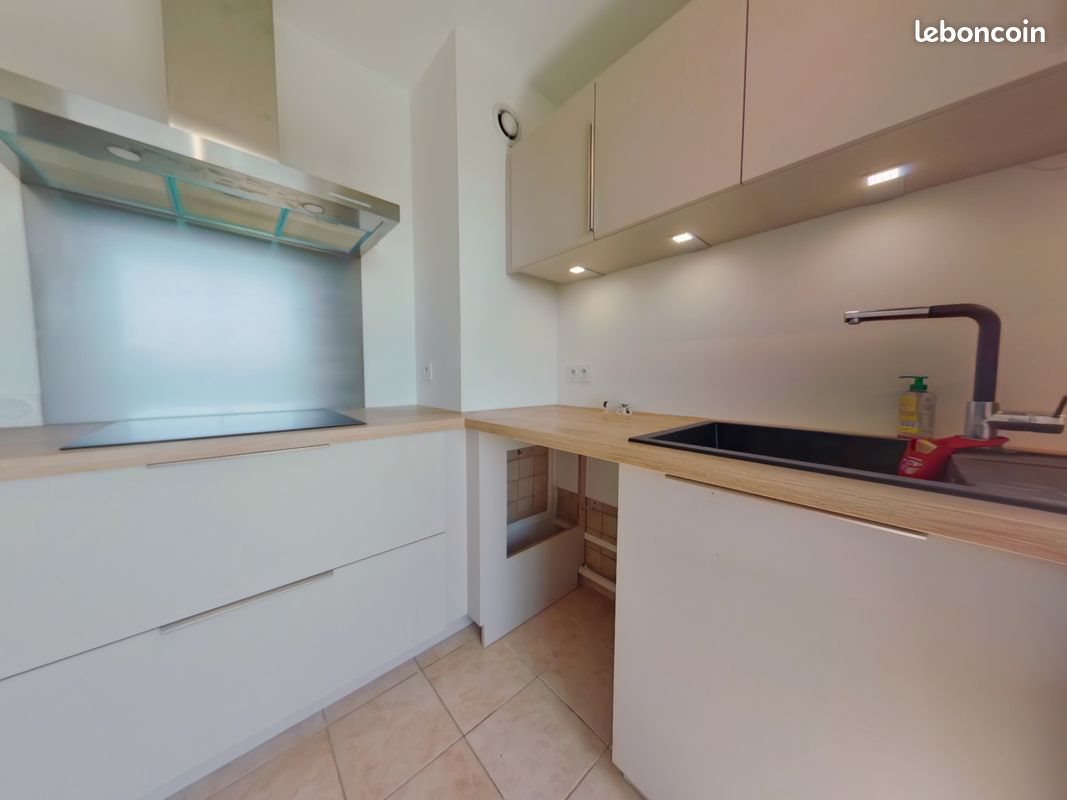 Appartement à louer, 83m², Décines-Charpieu
