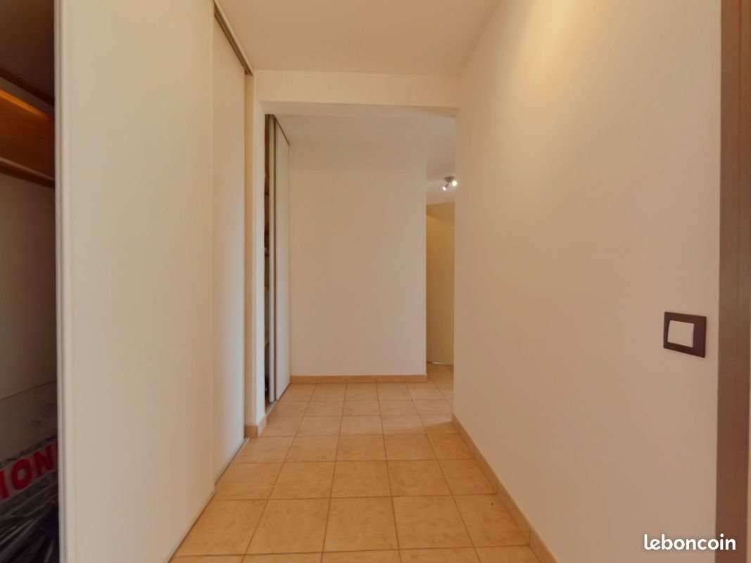 Appartement à louer, 83m², Décines-Charpieu