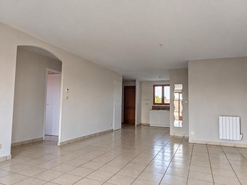 Maison à vendre, 3m², Montverdun
