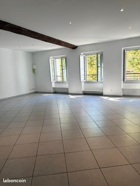 Appartement à louer, 80m², Châteaurenard