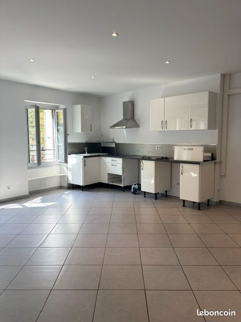 Appartement à louer, 80m², Châteaurenard