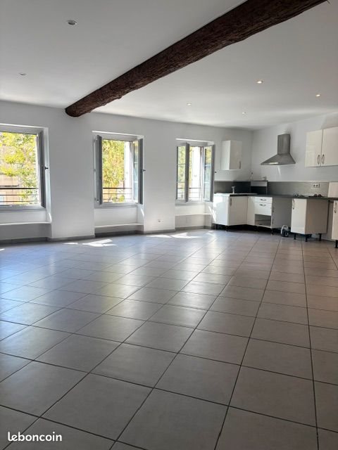 Appartement à louer, 80m², Châteaurenard