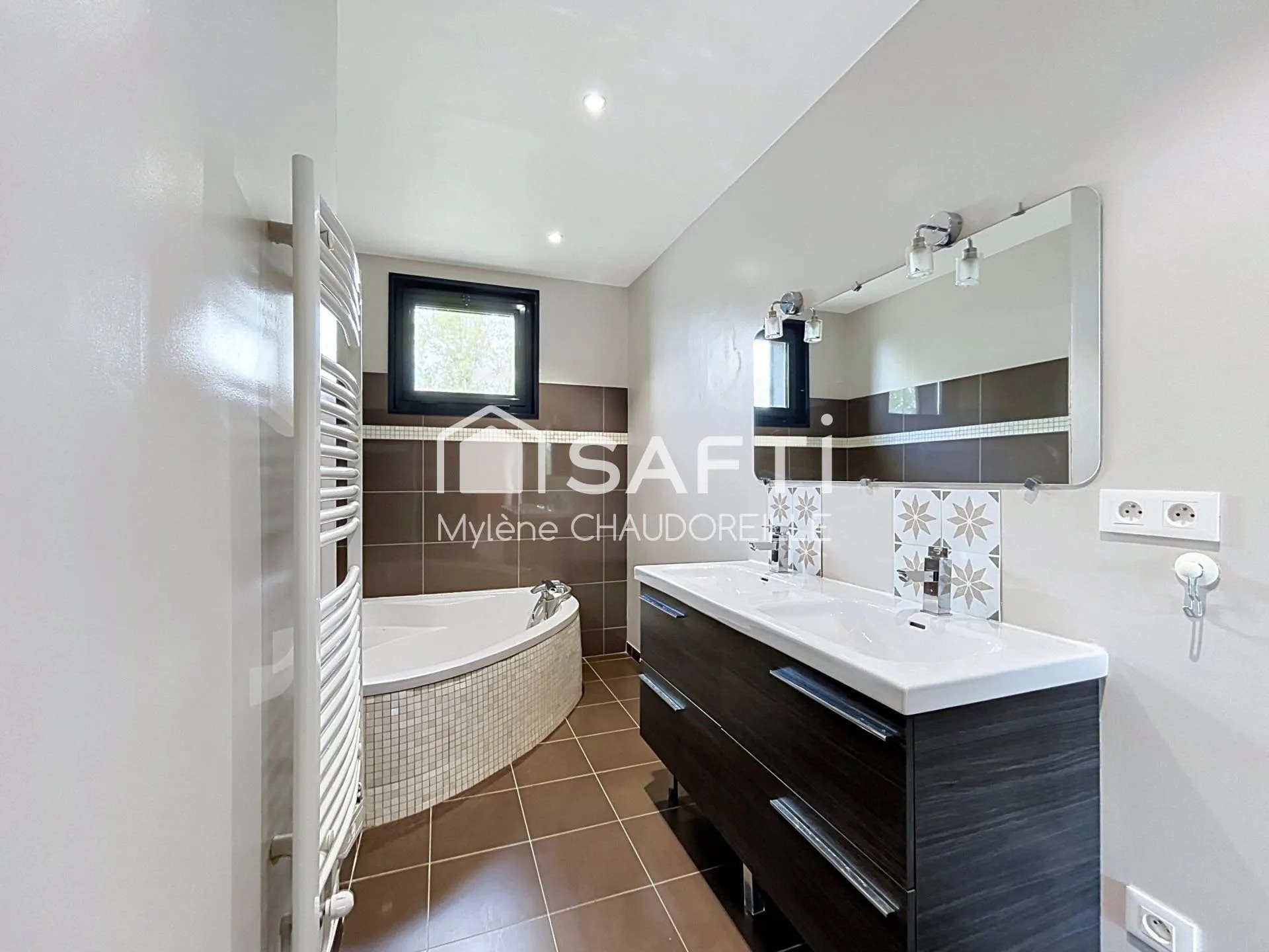 Maison à vendre, 317m², Aureville