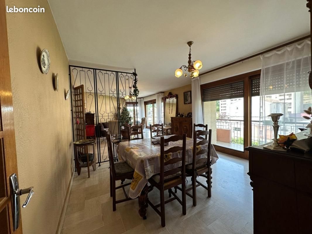 Appartement à vendre, 86m², Vals-les-Bains