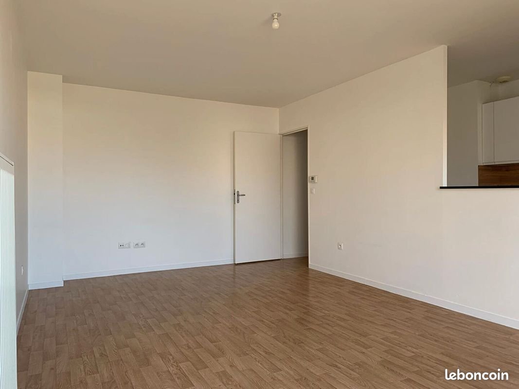 Appartement à louer, 67m², Saint-Erblon