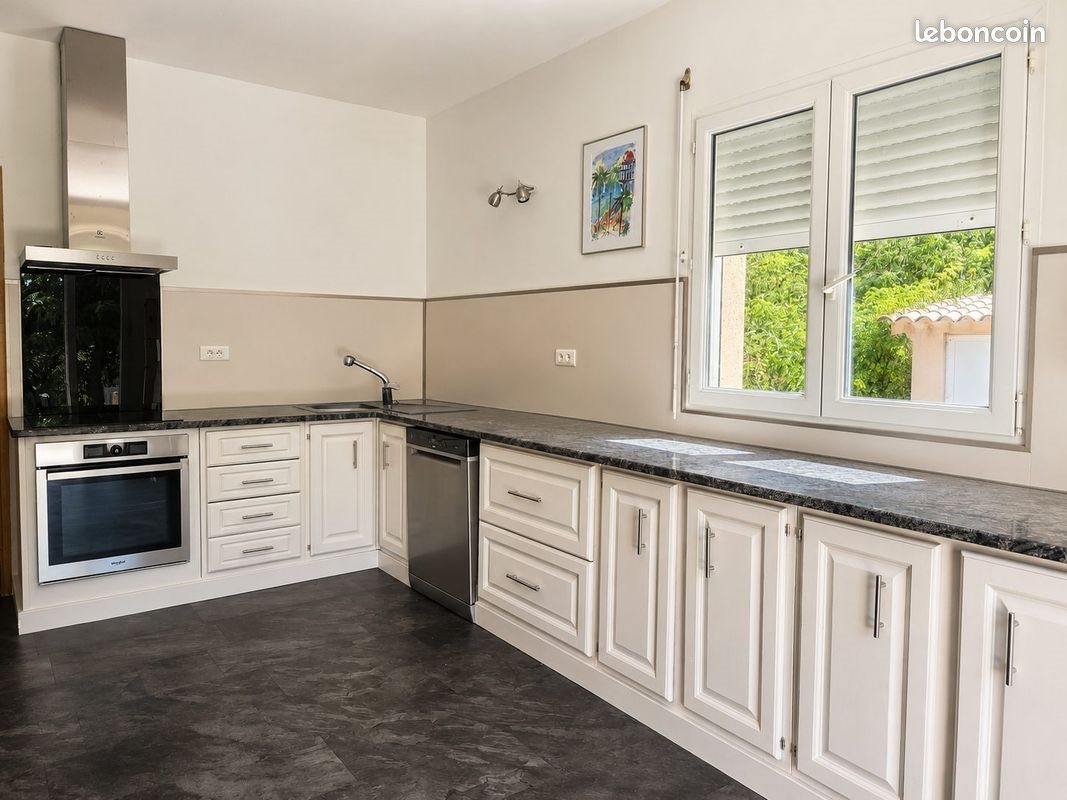 Maison à louer, 130m², Afa