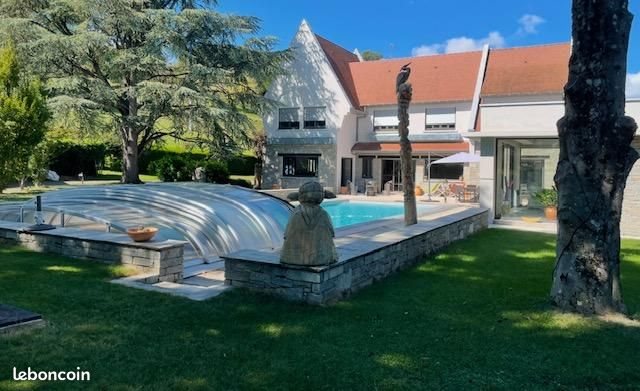 Maison à vendre, 300m², Nivolas-Vermelle