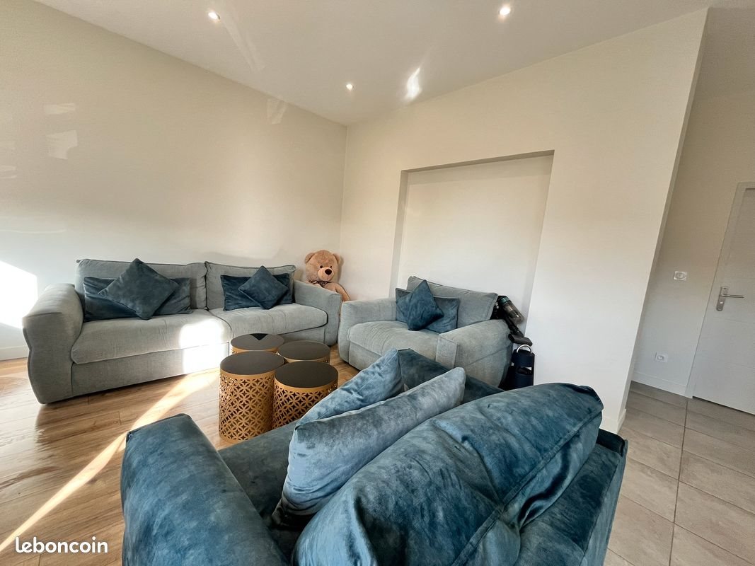Appartement à louer, 71m², Décines-Charpieu