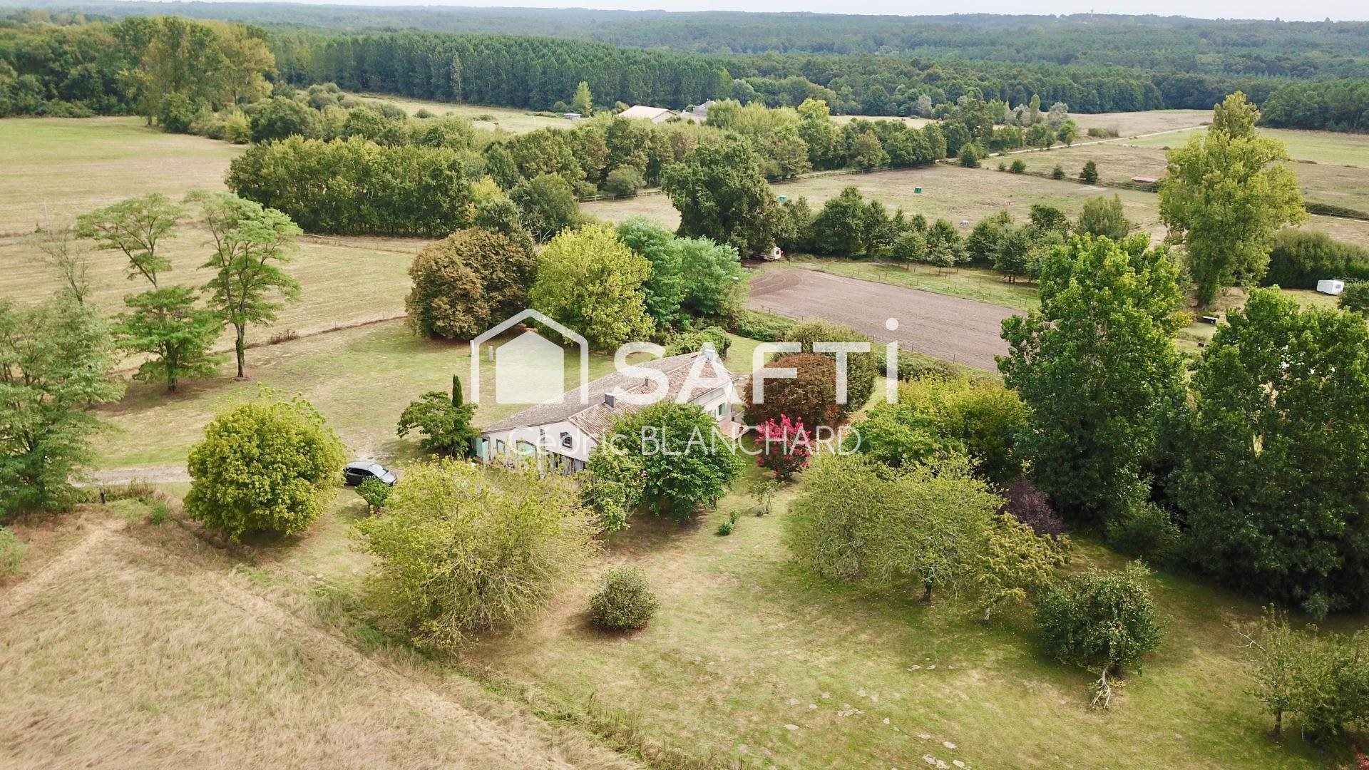 Maison à vendre, 185m², Laruscade