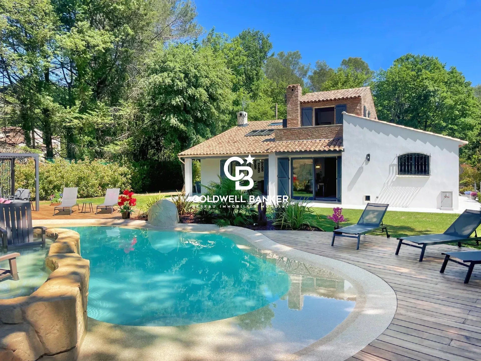 Maison à vendre, 210m², Roquefort-les-Pins