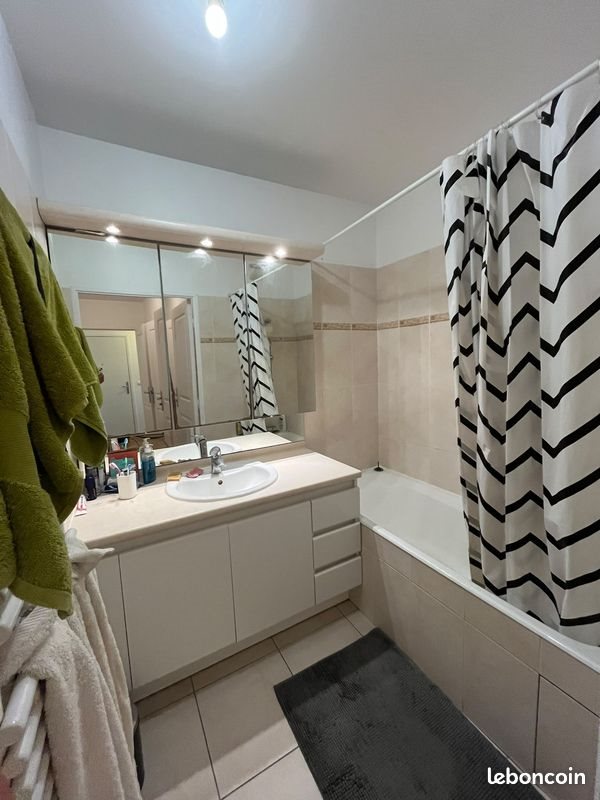 Appartement à louer, 68m², Issy-les-Moulineaux