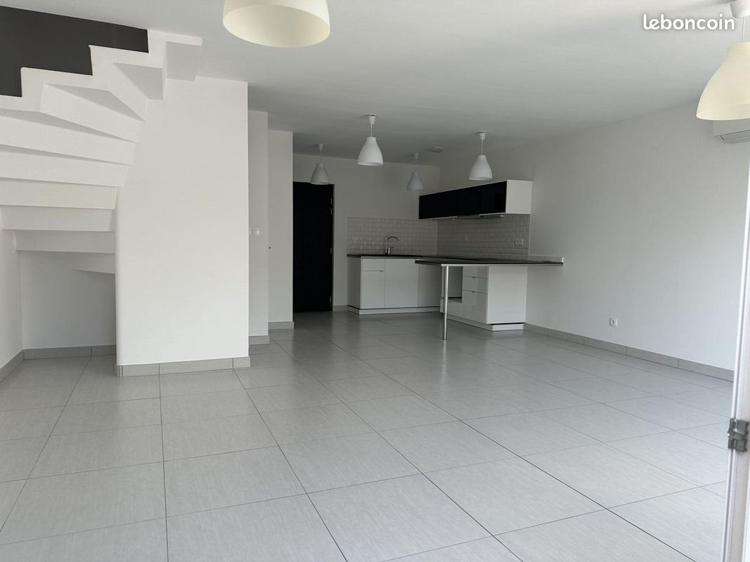 Appartement à louer, 70m², Marseille 12ème