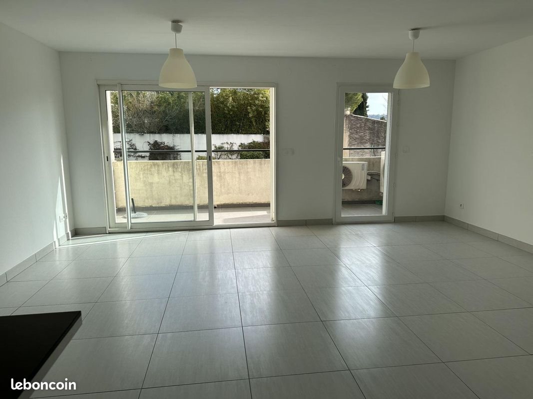 Appartement à louer, 70m², Marseille 12ème
