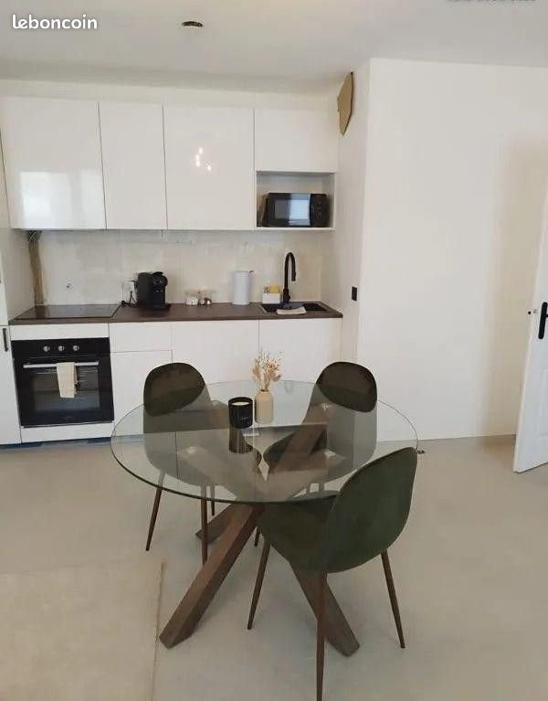 Appartement à louer, 42m², Marseille 8ème