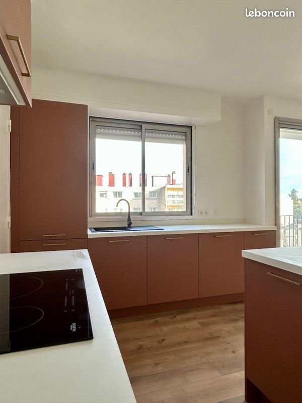 Appartement à louer, 80m², Pau