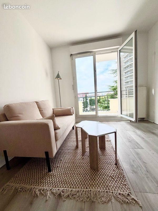 Appartement à louer, 35m², Courbevoie