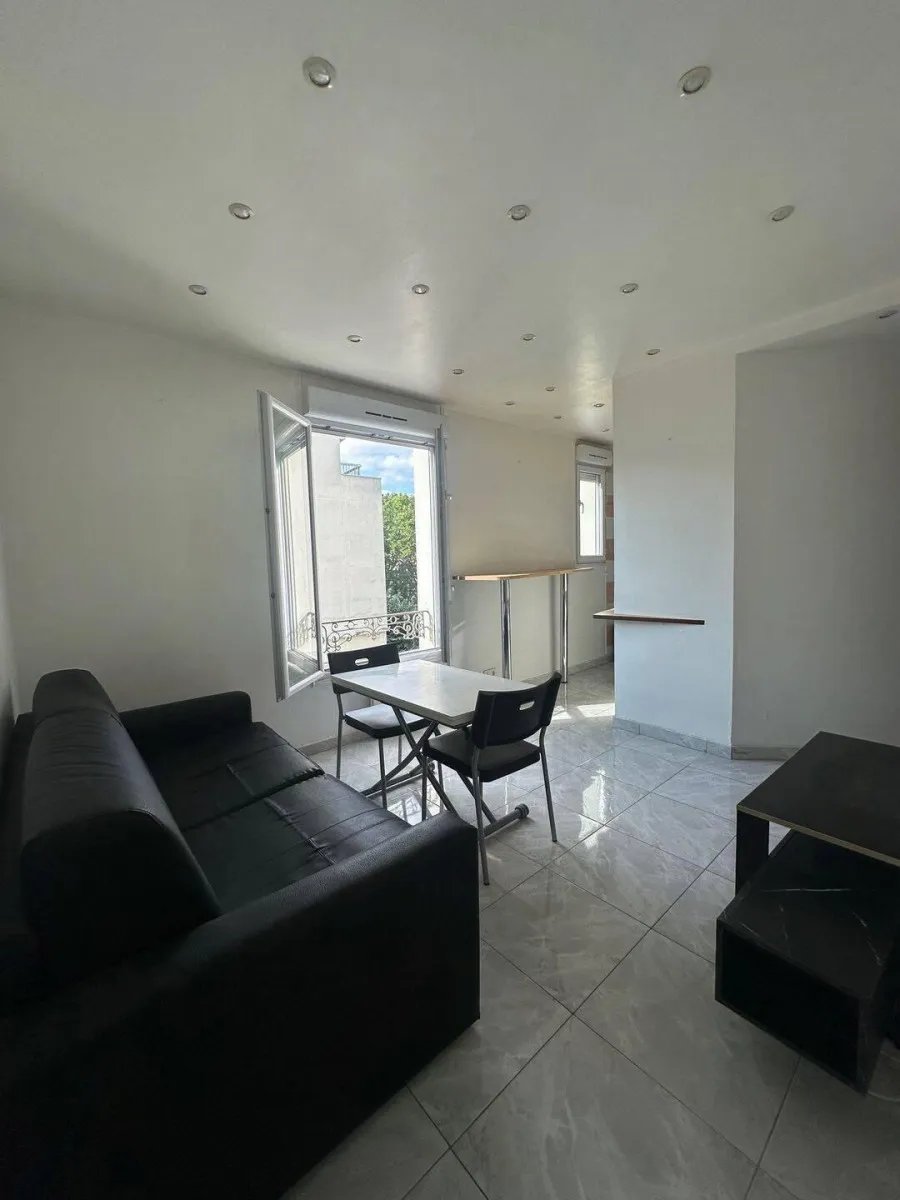 Appartement à louer, 37m², Courbevoie