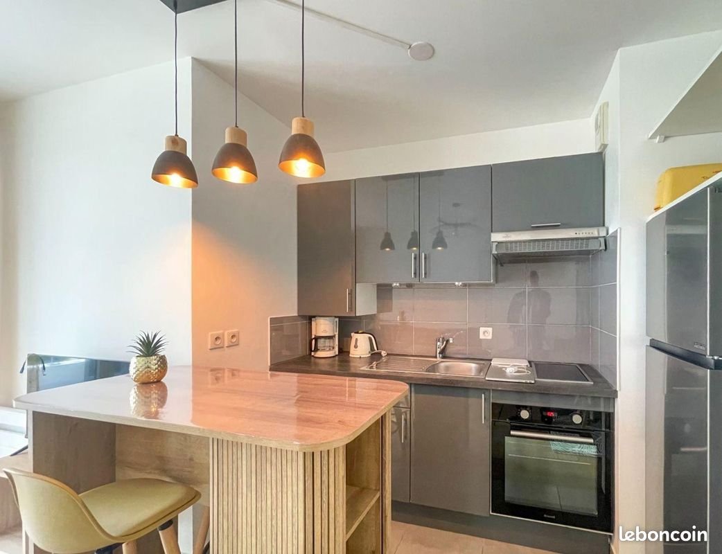 Appartement à louer, 40m², Courbevoie