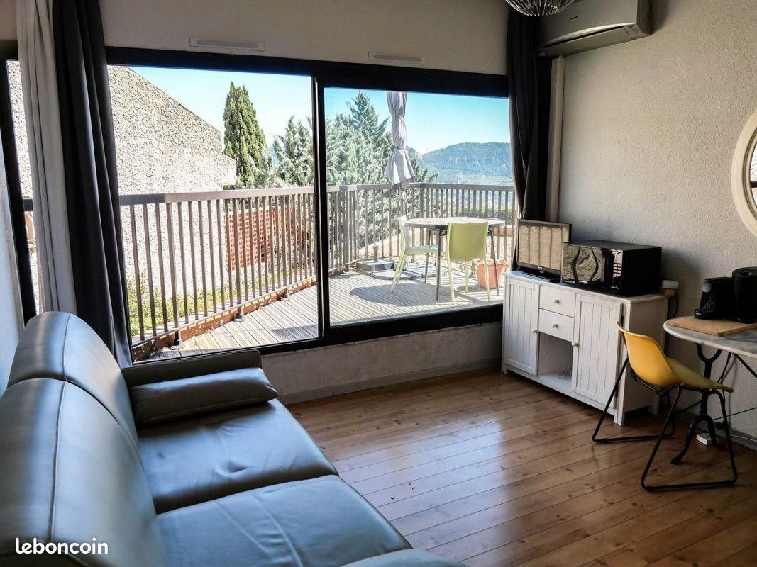 Appartement à louer, 27m², Marseille 9ème